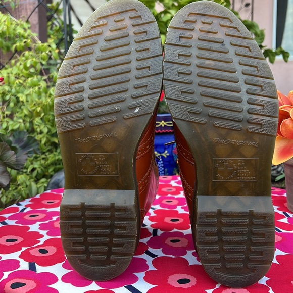 Dr. Martens Affleck Cognac Brogue Wingtip 7 Eye Lace Up Boots - Picture 16 of 17